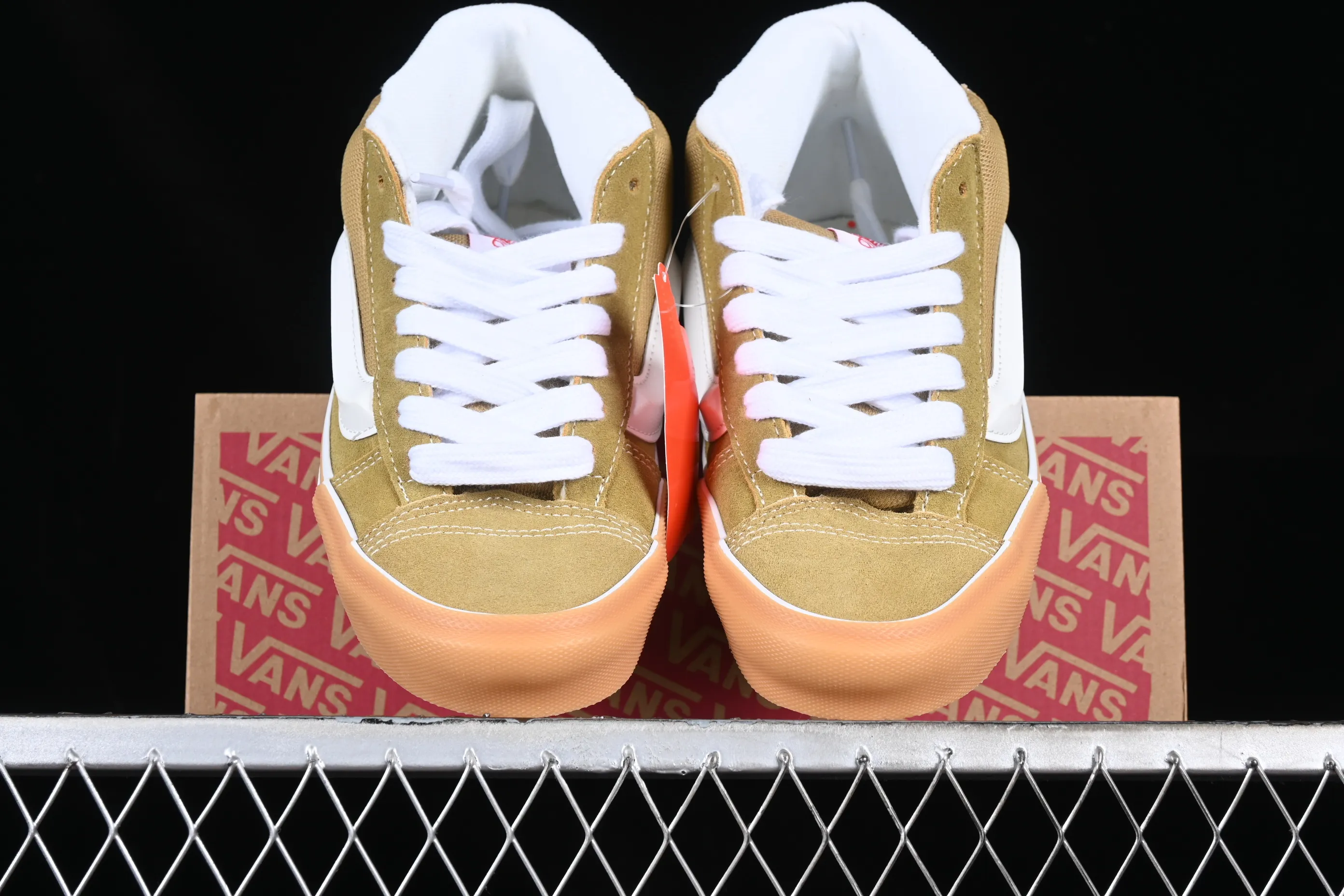 All categories Vans Vans series Vans Mid Vans Zhongbang Vans Knu Skool Vans official fat version of mid-top bread shoes VN000CQ95SMR